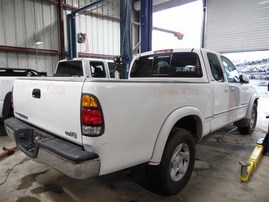 2001 Toyota Tundra Limited White Extended Cab 4.7L AT 2WD #Z23224